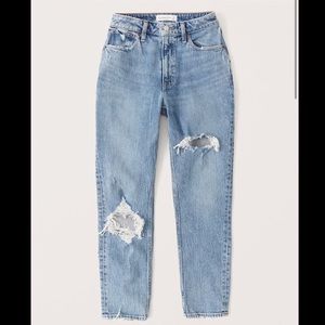 COPY - NWT Abercrombie Curve Love High Rise Mom Jean